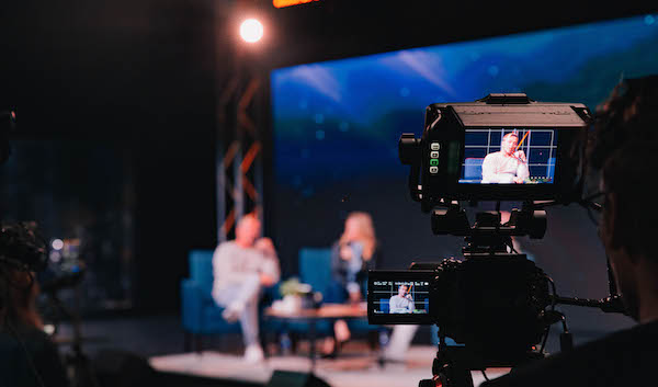 10 Tips For Online Church, Community & Discipleship!